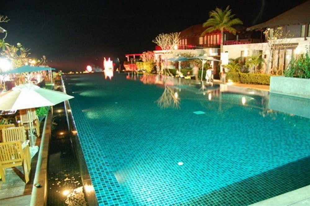 The Oriental Beach Resort Rayong Exterior photo